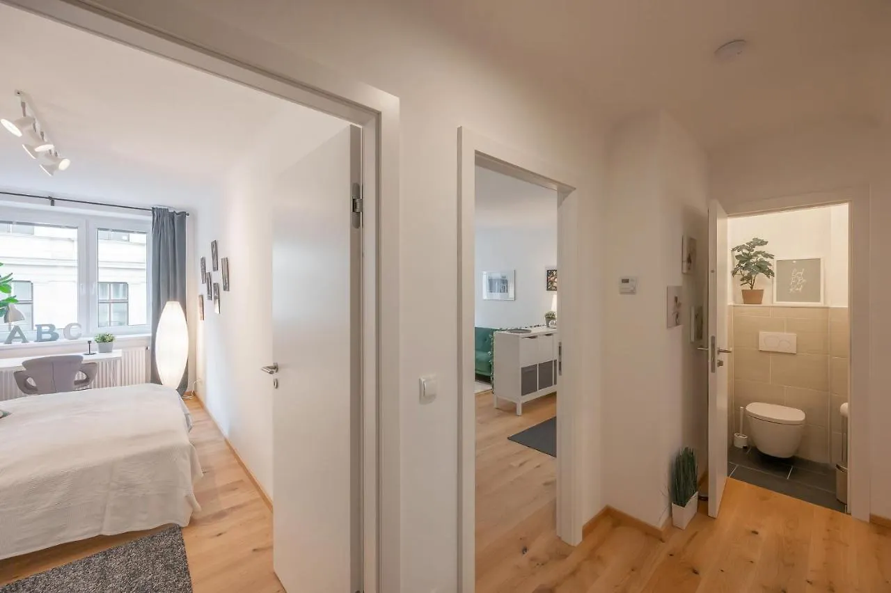 Modern City Center Apartment Vienna